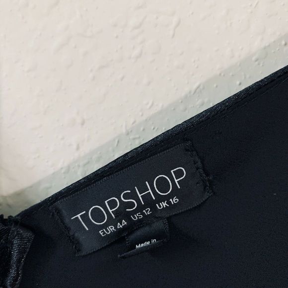 Topshop Black Floral Popover Romper Shorts - Picture 3 of 4